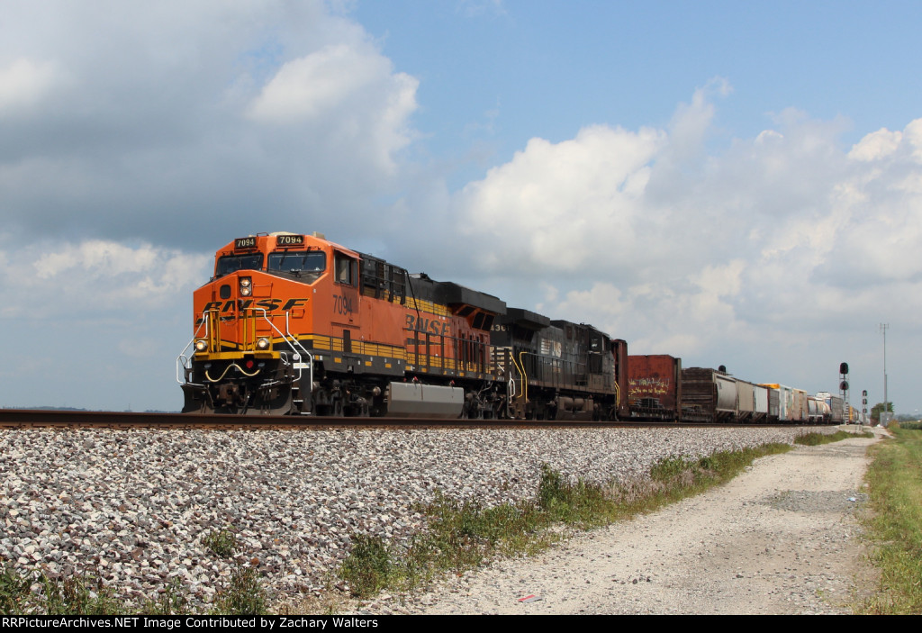 BNSF 7094 NS 4361